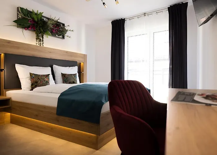 Bed and Breakfast - Am Main Χόμπουρκ